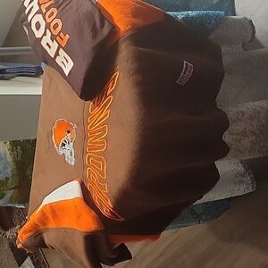 Browns sweat shirt an T-shirt both lg-xĺ